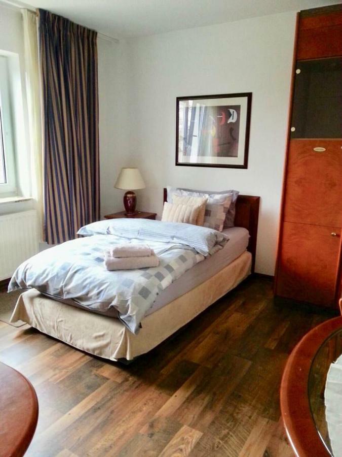 Ingrids Ferienwohnung Mit Balkon In Thiede Naehe See Salzgitter Luaran gambar