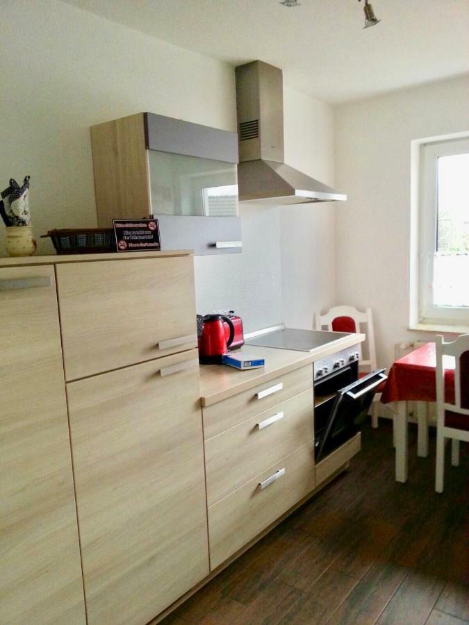 Ingrids Ferienwohnung Mit Balkon In Thiede Naehe See Salzgitter Luaran gambar