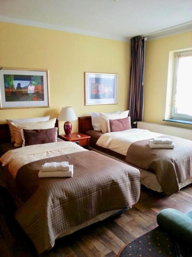 Ingrids Ferienwohnung Mit Balkon In Thiede Naehe See Salzgitter Luaran gambar